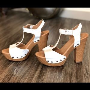 <GIANNI BINI> Leather Platform Block Sandals